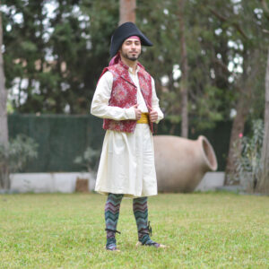 Sombrero de dos picos.