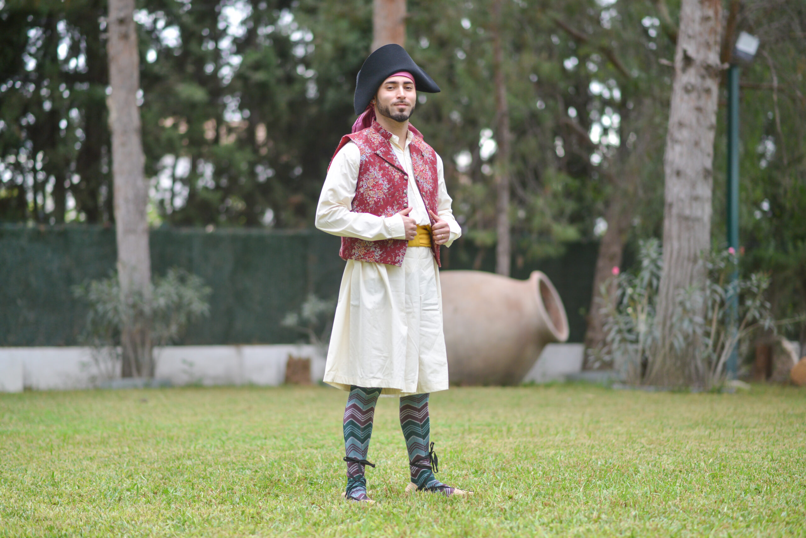 Sombrero de dos picos.