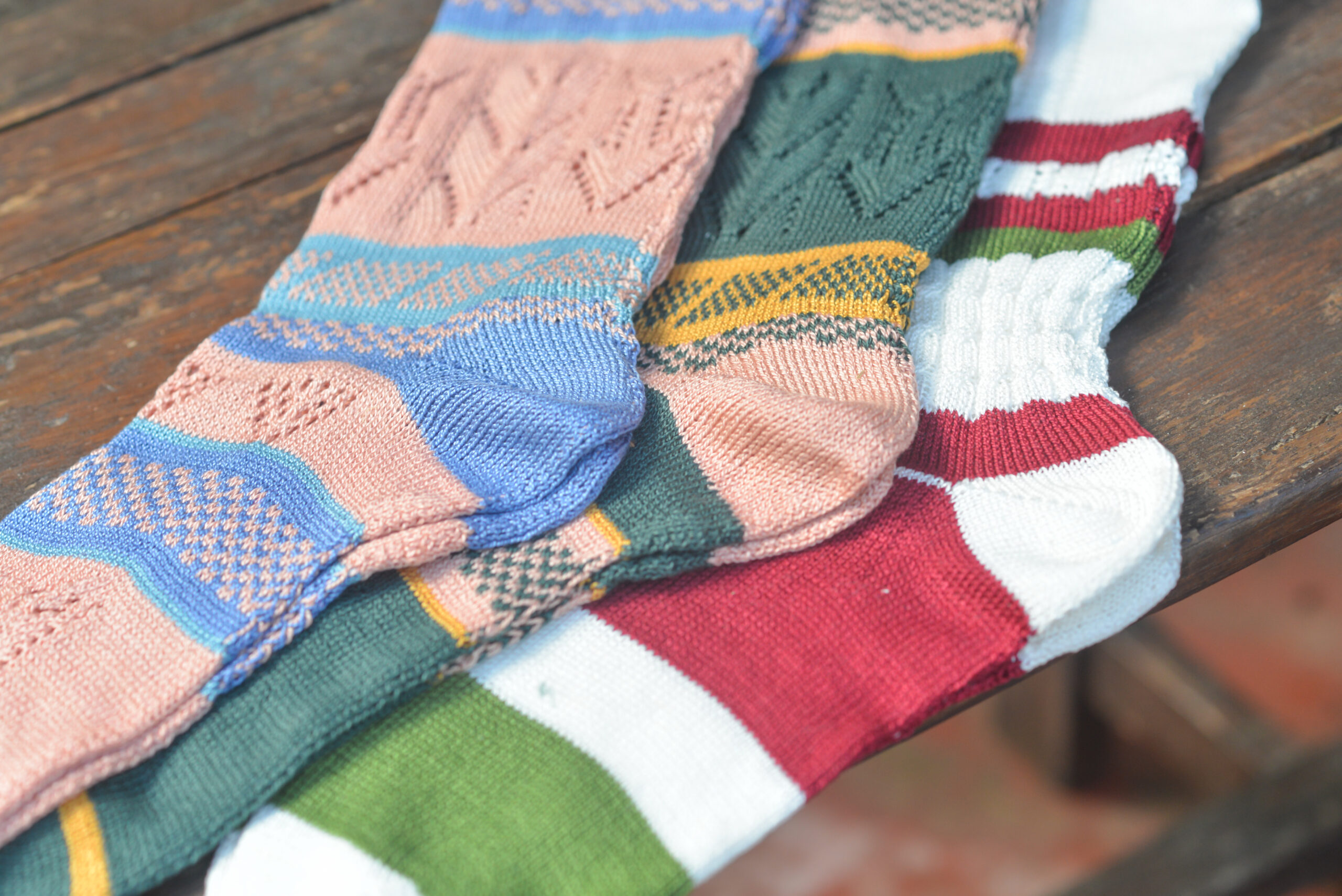 Calcetas rayadas. - Imagen 3