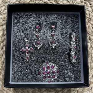 Bisuteria Plateada Fucsia.